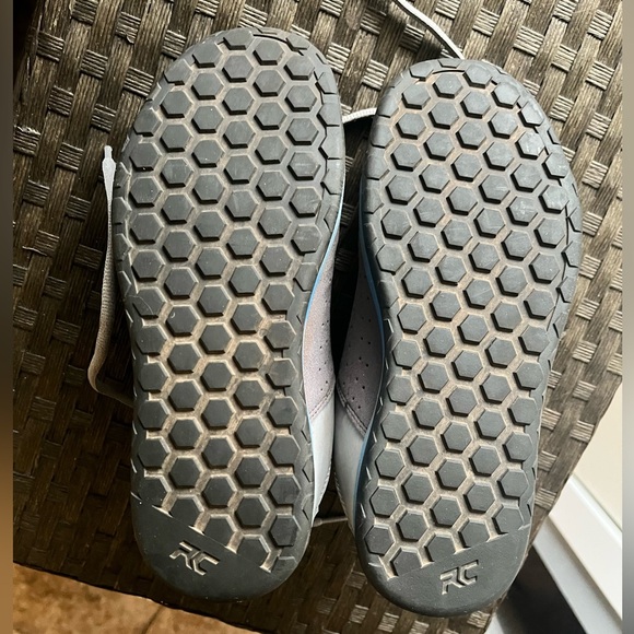 Ride Concepts Live wire women’s mountain Biking shoes Size 5 - Picture 3 of 5